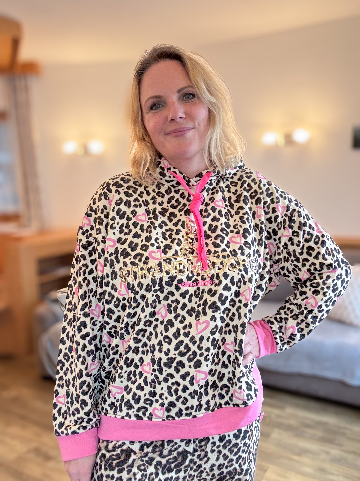 Hoodie LEO und Pailette