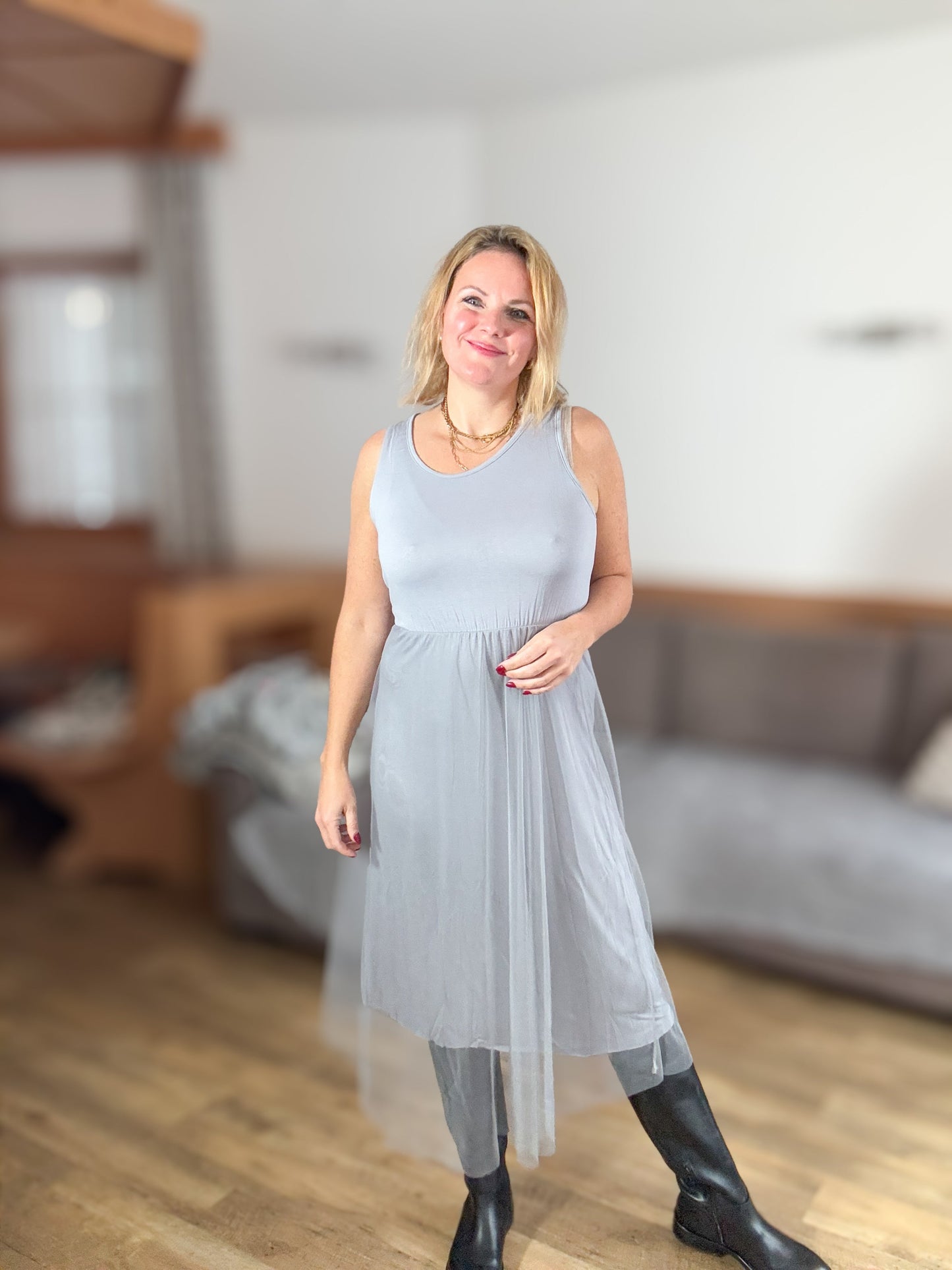Kleid-Strickpulli Kombination
