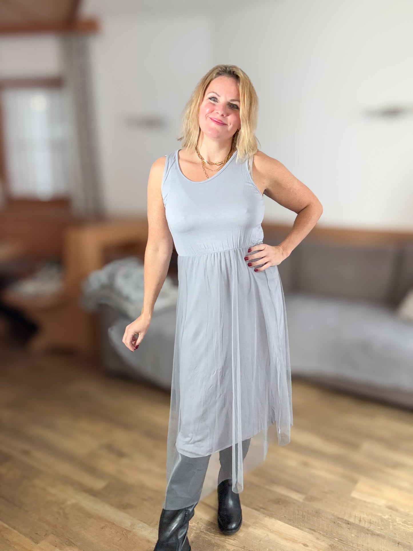 Kleid-Strickpulli Kombination
