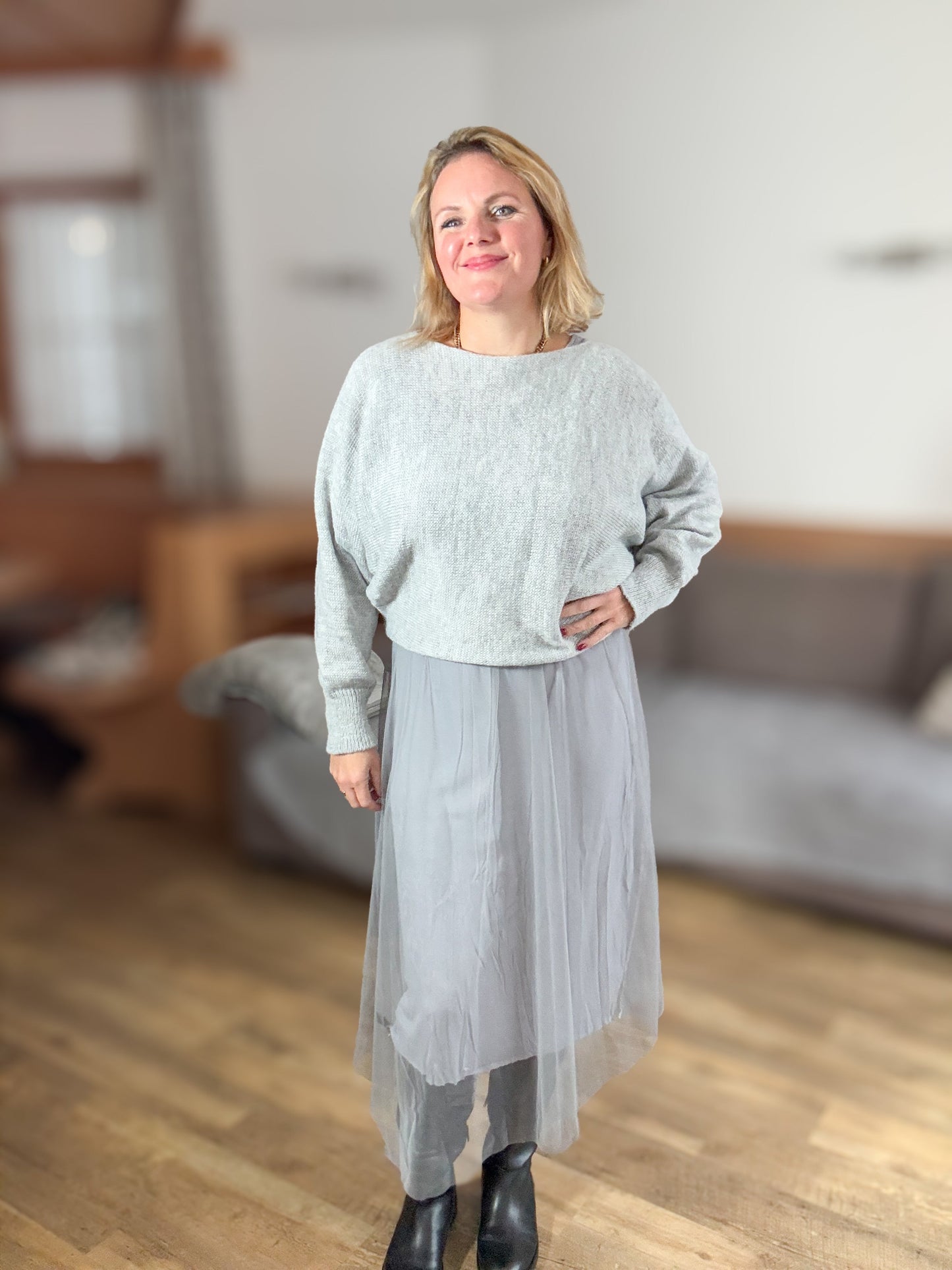 Kleid-Strickpulli Kombination