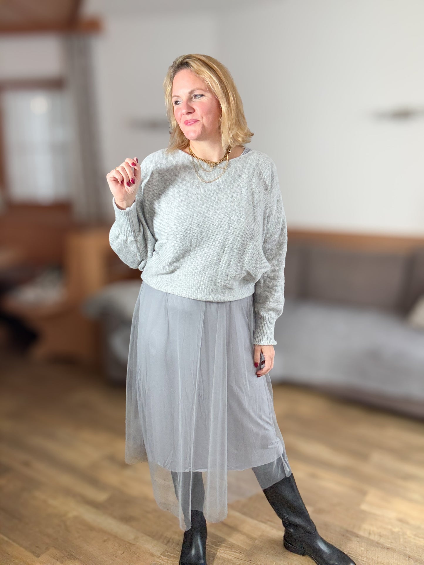Kleid-Strickpulli Kombination
