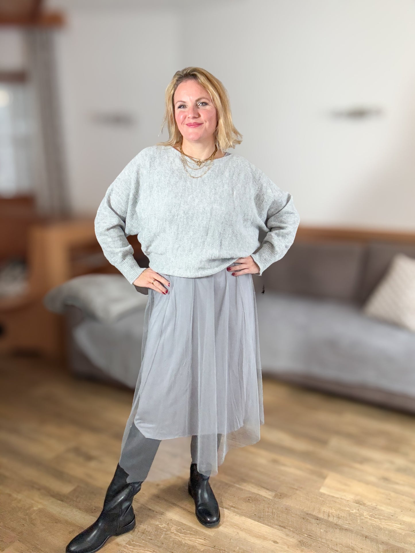 Kleid-Strickpulli Kombination