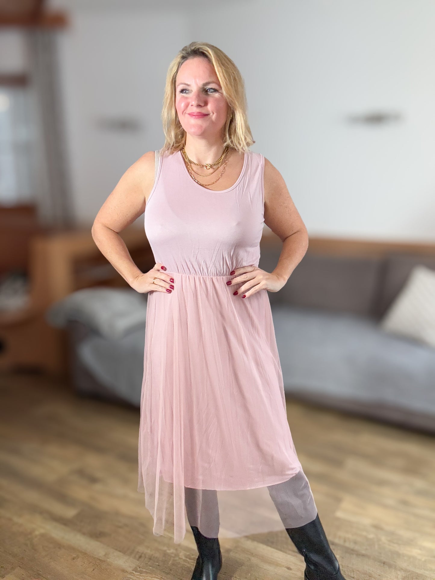 Kleid-Strickpulli Kombination