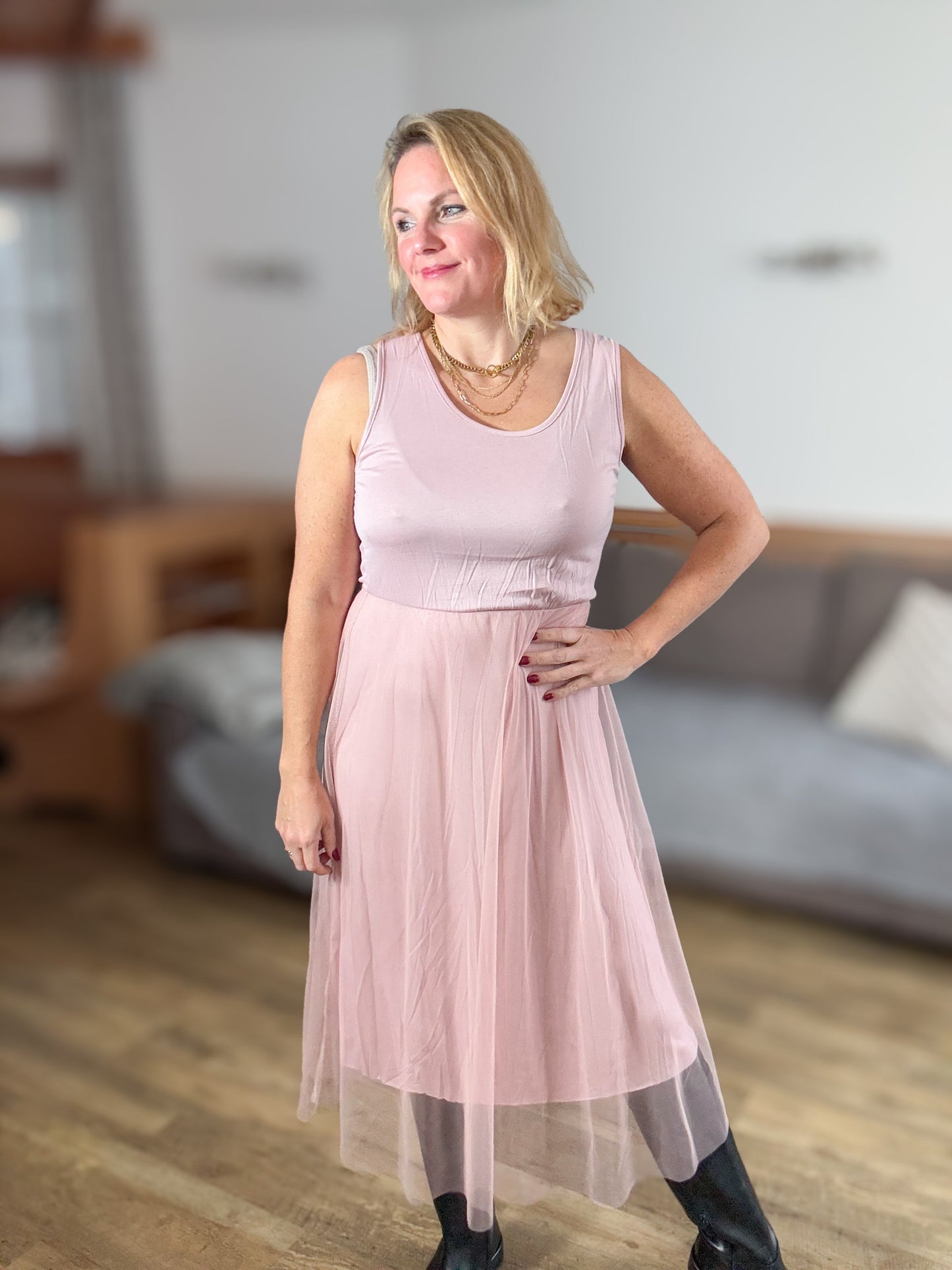 Kleid-Strickpulli Kombination