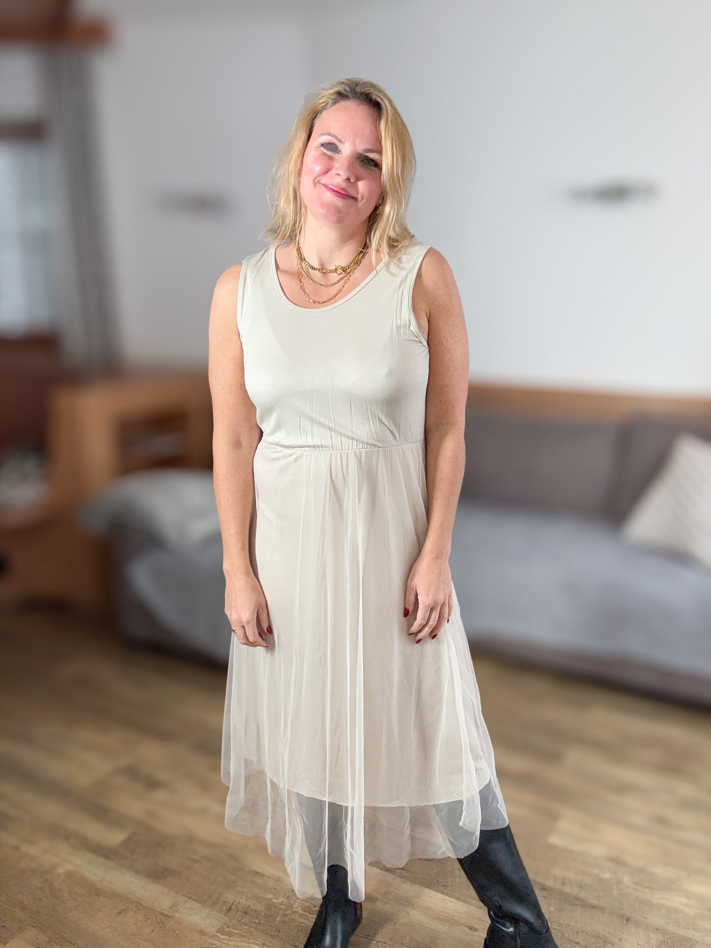 Kleid-Strickpulli Kombination