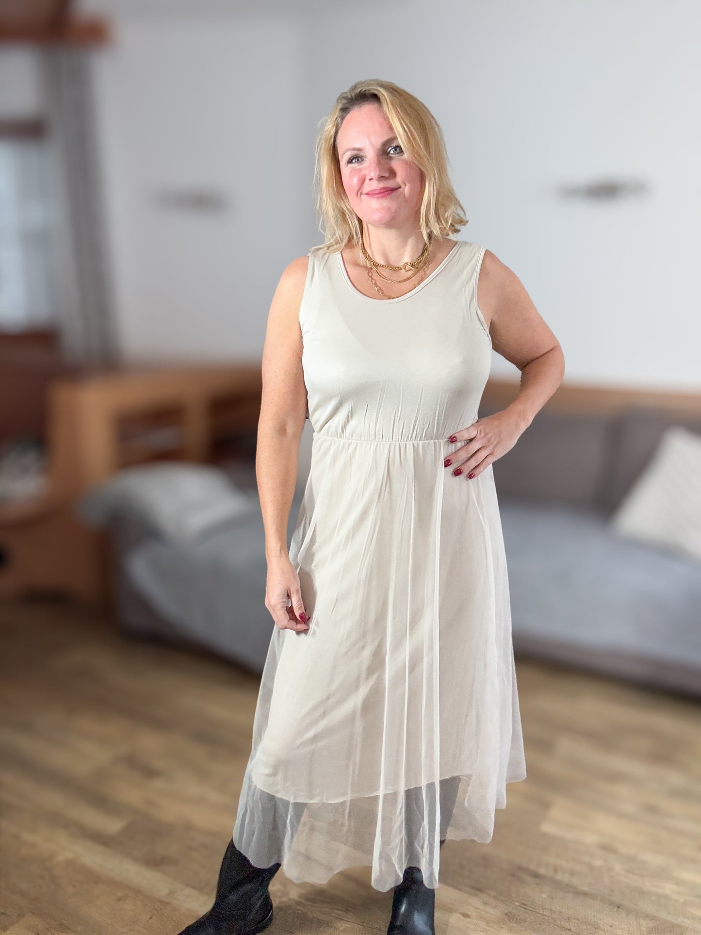 Kleid-Strickpulli Kombination