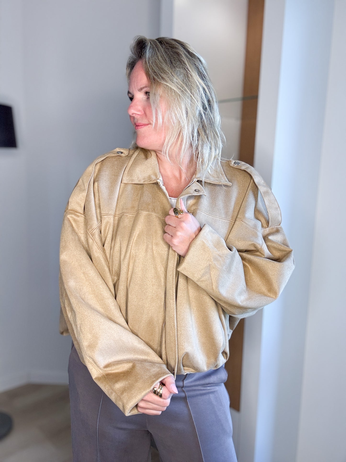 Virale Jacke
