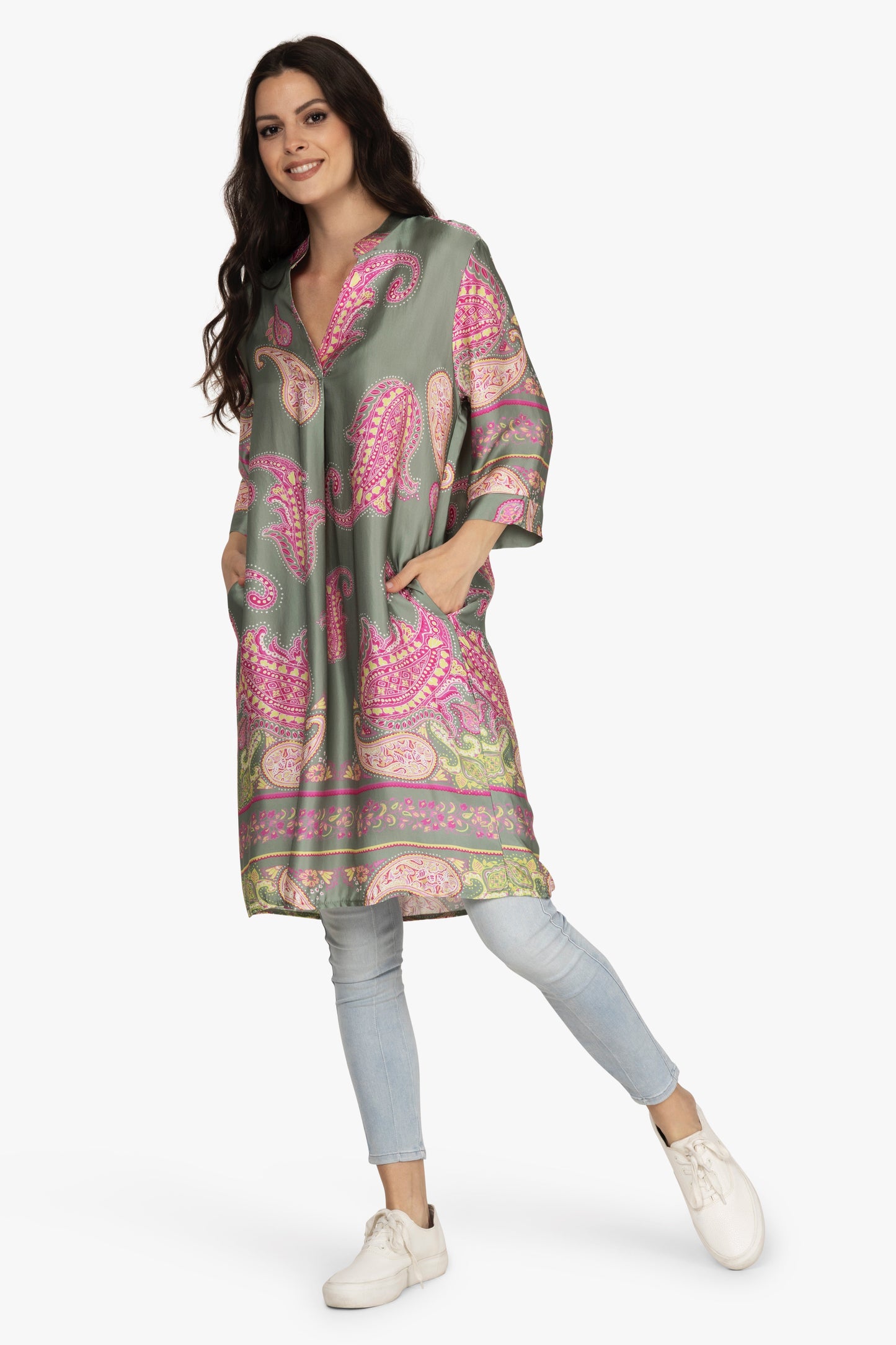 Tunikakleid, Satin