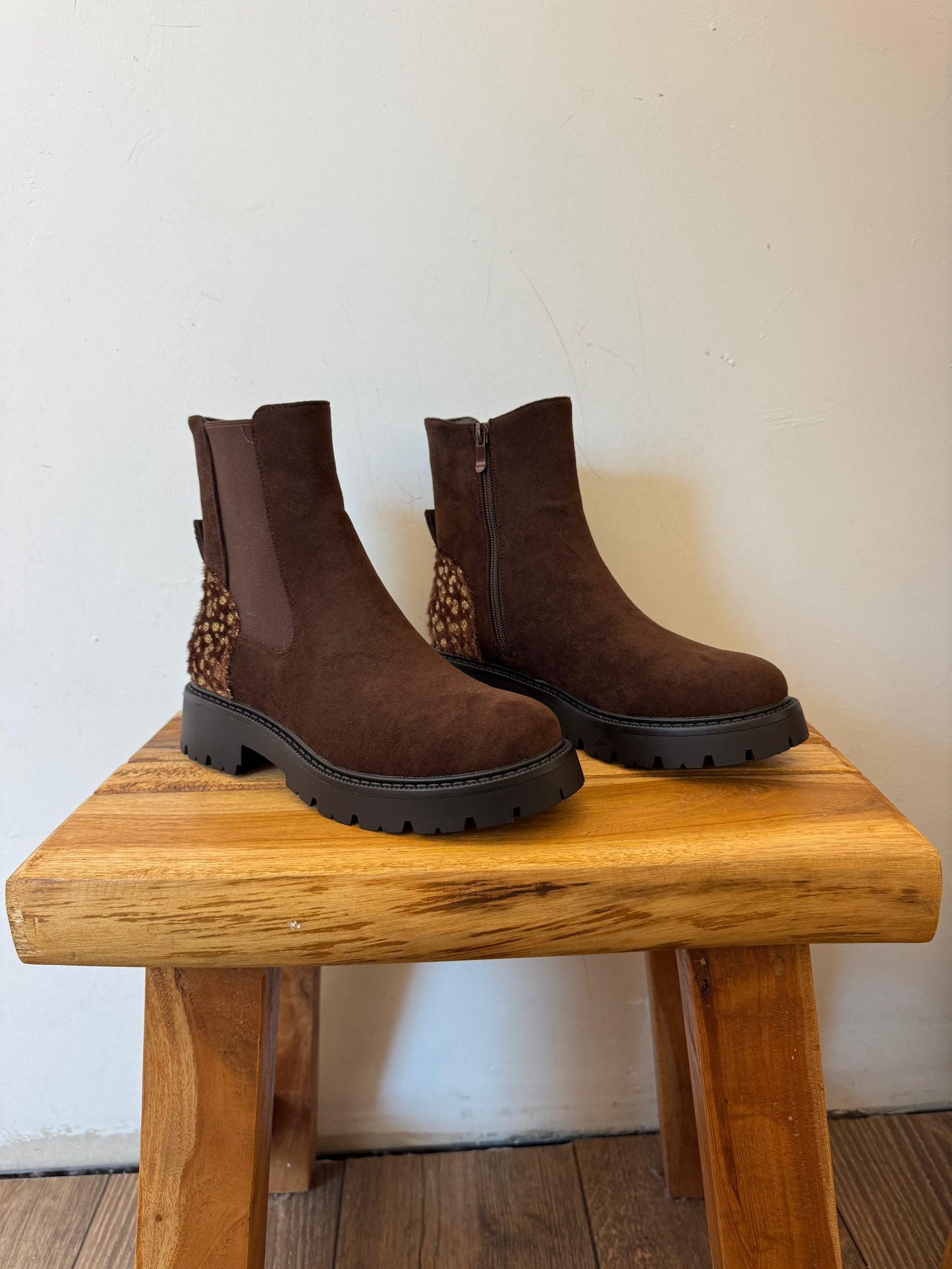 Stiefeletten mit Leoprint