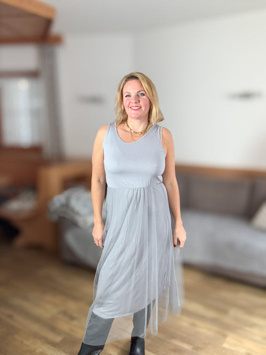 Kleid-Strickpulli Kombination